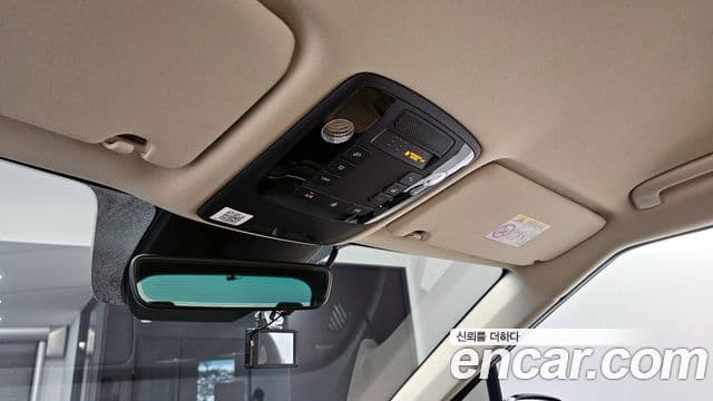 Kia Carnival 2021 — Şəkil 17/20