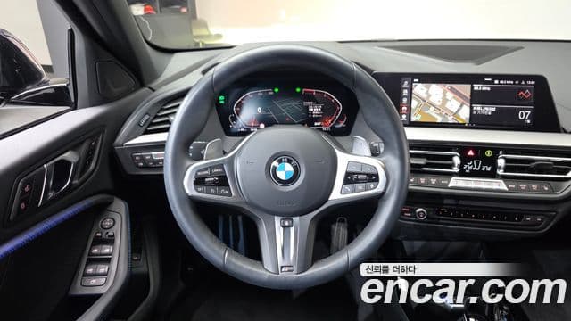 BMW 1 Series 2023 — Фото 13/20