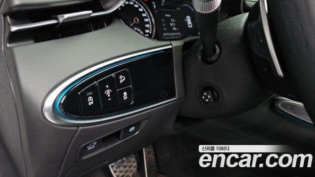 Genesis GV70 2022 — ფოტო 18/20