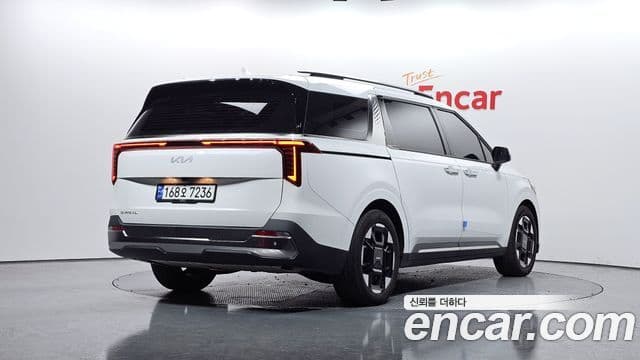 Kia Carnival 2024 — Фото 2/20