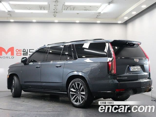 Cadillac Escalade 2021 — фото 2 из 20