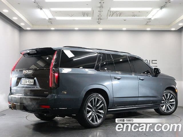 Cadillac Escalade 2021 — фото 3 из 20