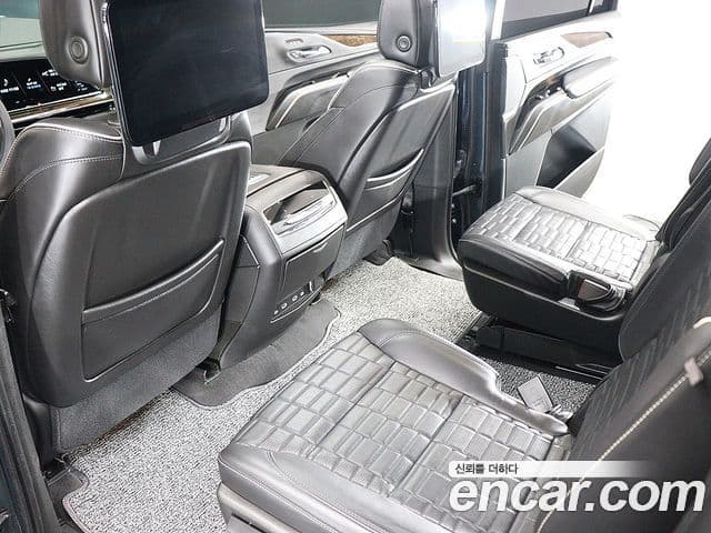 Cadillac Escalade 2021 — фото 14 из 20