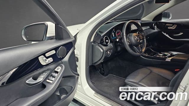 Mercedes-Benz C-Class 2019 — Şəkil 6/20
