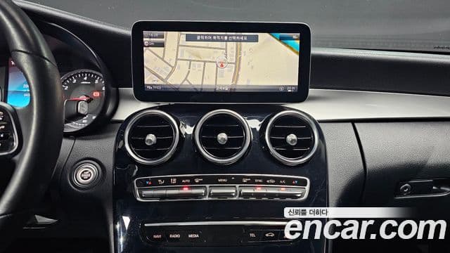 Mercedes-Benz C-Class 2019 — Şəkil 10/20