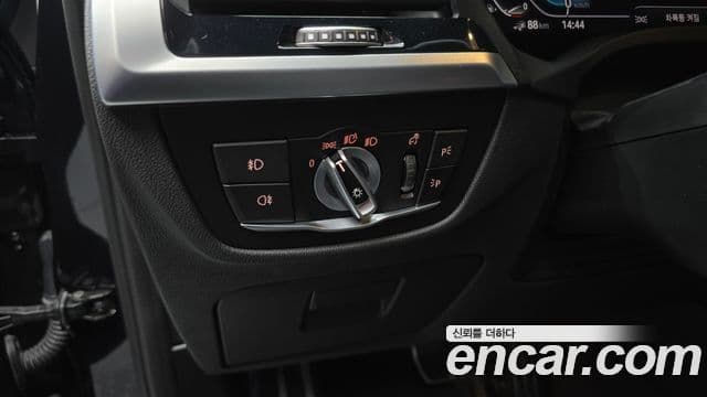 BMW X3 2021 — Photo 12/20