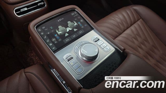 Genesis G90 2022 — ფოტო 18/20