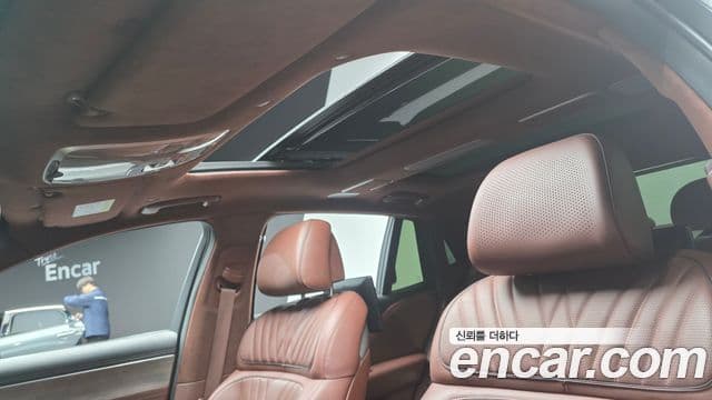 Genesis G90 2022 — ფოტო 19/20