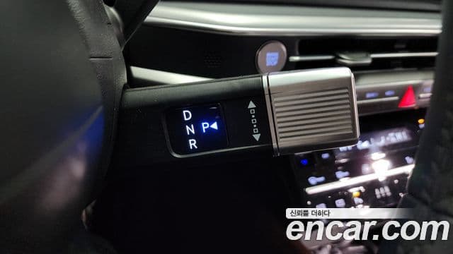 Hyundai Grandeur Hybrid 2022 — Photo 16/20