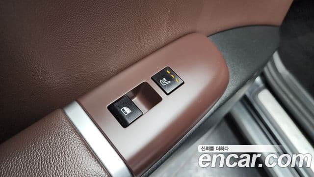 Hyundai Grandeur Hybrid 2022 — Photo 9/20