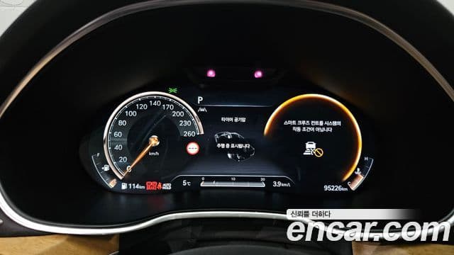 Genesis Electrified G80 2023 — ფოტო 8/20