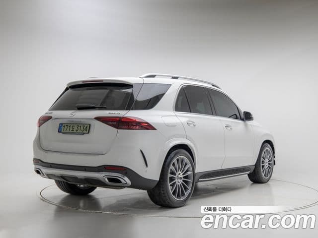 Mercedes-Benz GLE-Class 2025 — Фото 4/20