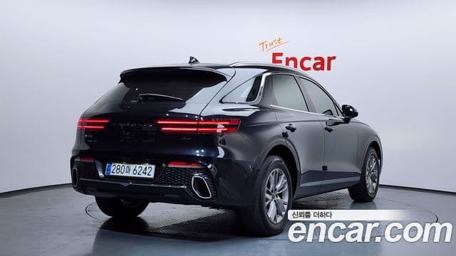 Genesis GV70 2021 — фото 2 из 20