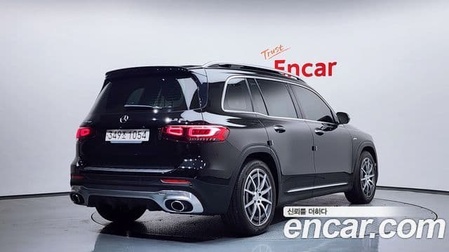 Mercedes-Benz GLB-Class 2021 — фото 2 из 20