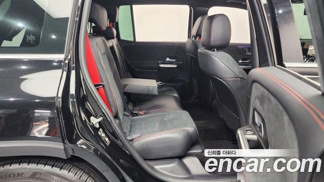 Mercedes-Benz GLB-Class 2021 — фото 12 из 20
