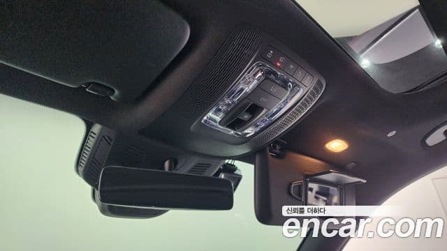 Mercedes-Benz GLB-Class 2021 — фото 17 из 20