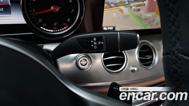 Mercedes-Benz E-Class 2019 — Şəkil 18/20