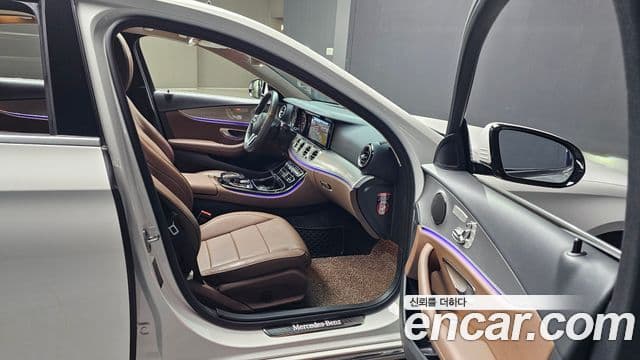 Mercedes-Benz E-Class 2019 — Şəkil 9/20