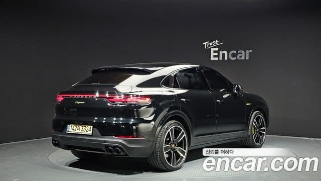 Porsche Cayenne 2023 — Şəkil 8/20