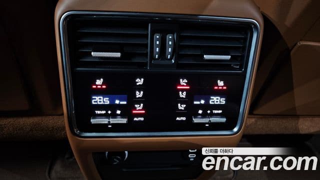 Porsche Cayenne 2023 — Şəkil 13/20