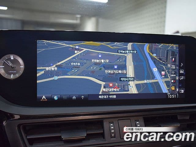 Lexus ES300h 2022 — Şəkil 8/20