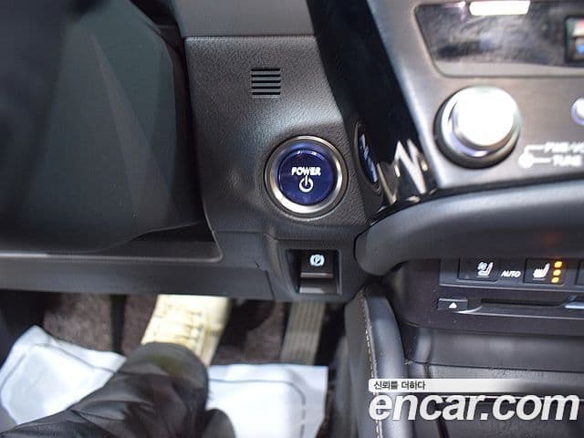 Lexus ES300h 2022 — Şəkil 7/20