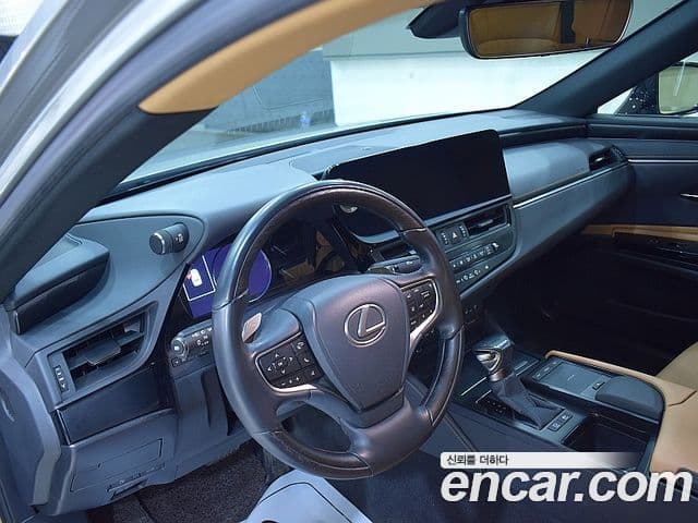 Lexus ES300h 2022 — Şəkil 3/20