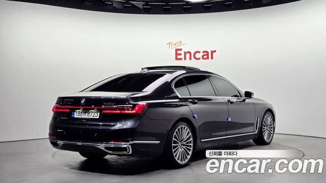 BMW 7 Series 2020 — Photo 10/20