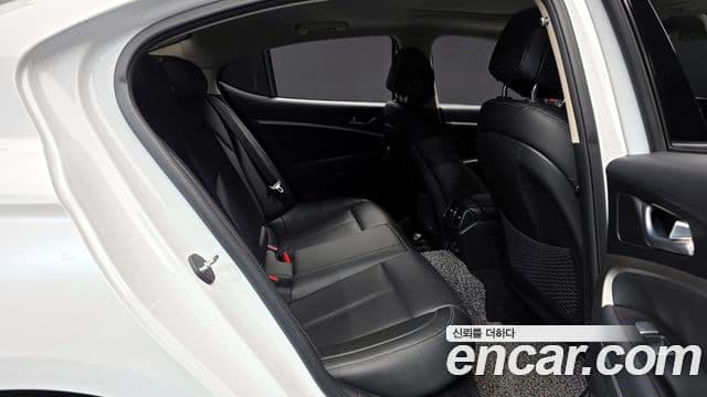 Genesis G70 2021 — Photo 7/20
