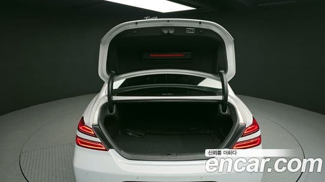 Genesis G70 2021 — Photo 16/20