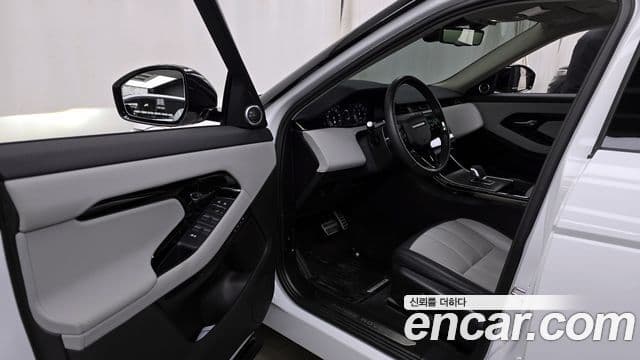 Land Rover Range Rover Evoque 2024 — ფოტო 10/20