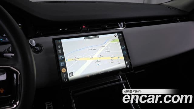 Land Rover Range Rover Evoque 2024 — ფოტო 14/20
