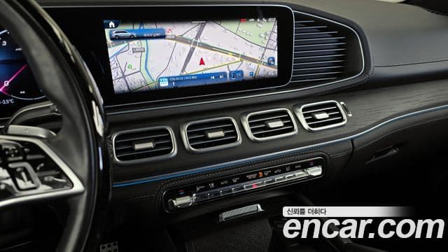 Mercedes-Benz GLS-Class 2024 — ფოტო 14/20