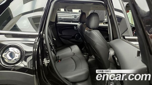 Mini Cooper S 2020 — ფოტო 12/20