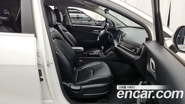 Kia Sportage 2022 — ფოტო 11/20