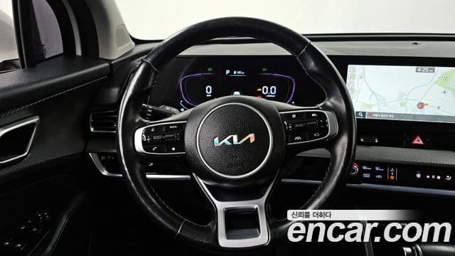 Kia Sportage 2022 — ფოტო 13/20