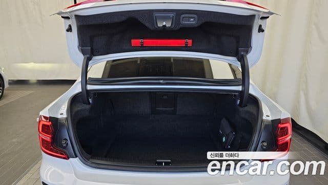 Volvo S60 2020 — Şəkil 20/20