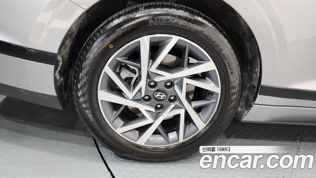 Hyundai Grandeur 2023 — ფოტო 5/20