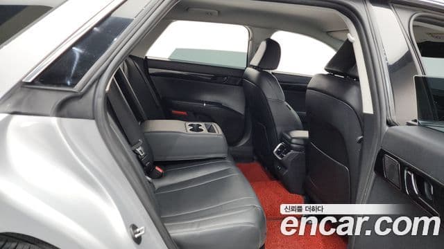 Hyundai Grandeur 2023 — ფოტო 12/20