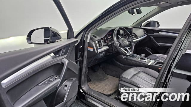 Audi Q5 2020 — ფოტო 11/20