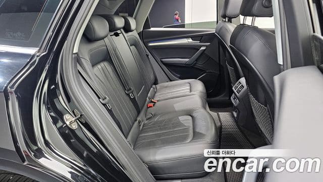 Audi Q5 2020 — ფოტო 12/20