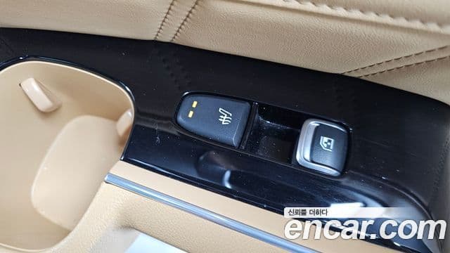 Kia Sorento 2022 — ფოტო 2/20