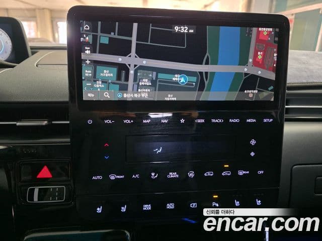 Hyundai Staria 2024 — ფოტო 14/20