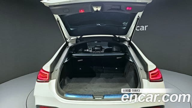 Mercedes-Benz GLE-Class 2021 — фото 20 из 20