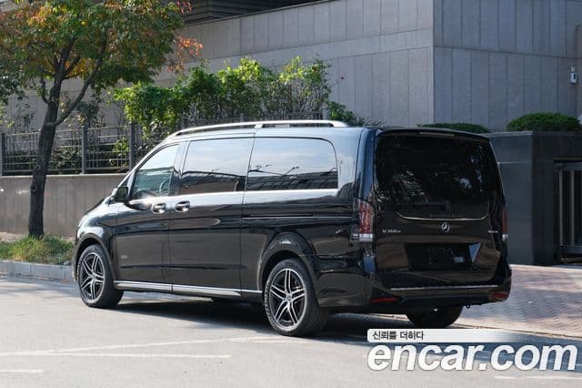 Mercedes-Benz V-Class 2025 — Şəkil 2/19