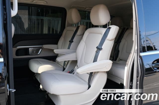 Mercedes-Benz V-Class 2025 — Şəkil 15/19