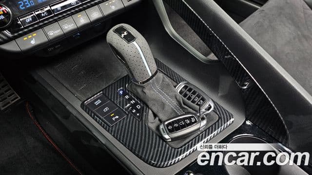 Hyundai The New Avante Hybrid 2023 — Photo 9/20
