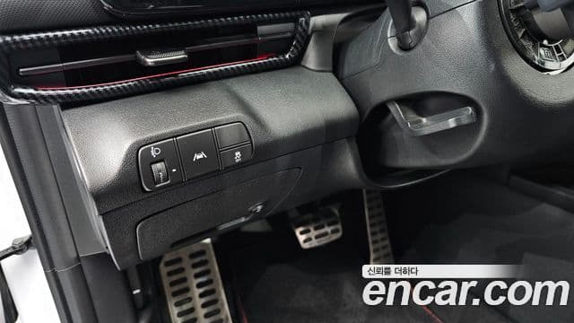 Hyundai The New Avante Hybrid 2023 — Photo 17/20