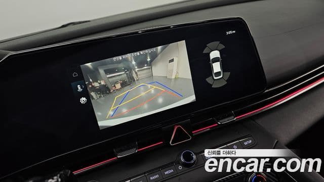 Hyundai The New Avante Hybrid 2023 — Photo 13/20
