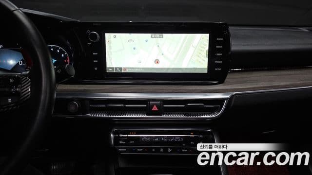 Kia K5 2021 — ფოტო 14/20